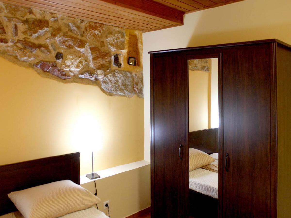 Sweet Stone Apartment In Imittos Atenas Exterior foto